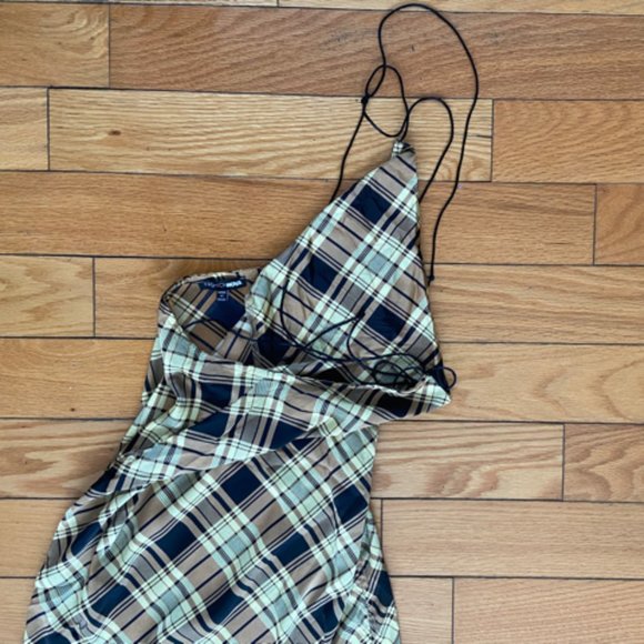 Bodycon Dress With Adjustable Neck Strings and Length Strings - Picture 3 of 5